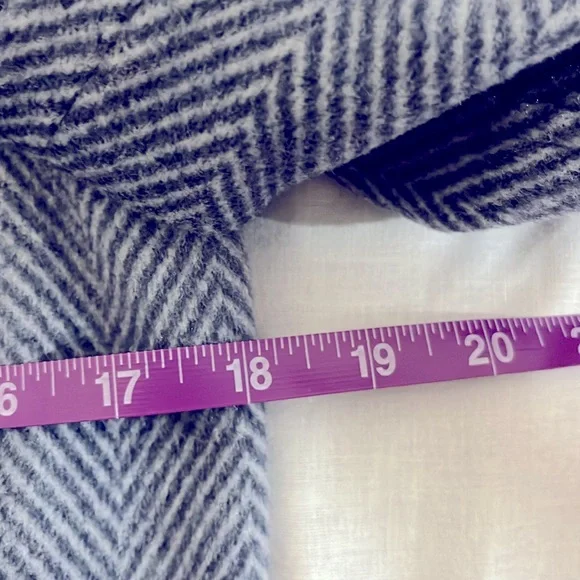 NEW J Crew Herringbone topcoat!!! - Picture 4 of 6